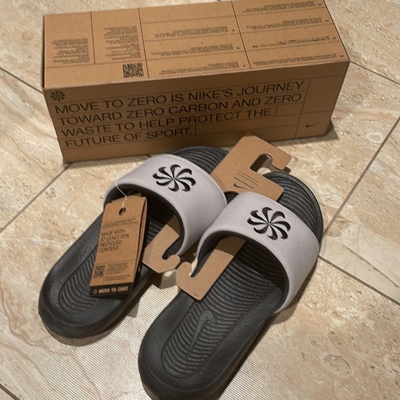NIKE - Victori One NN Slide - Size 9 - NWT - Picture 2 of 5